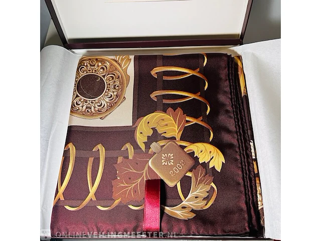 Patek phillipe sjaal - geschenk bij een aankoop van een horloge patek philippe van €30.000,00 - afbeelding 2 van  7