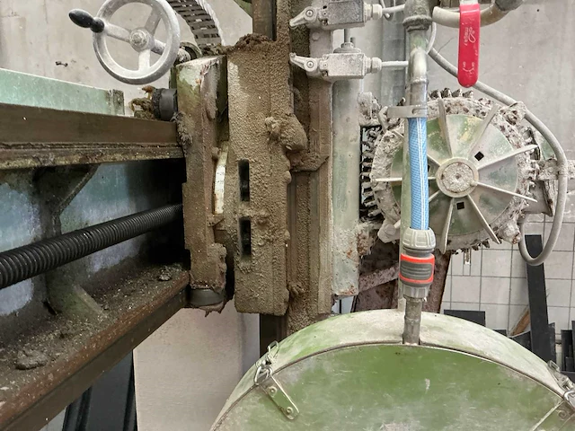 Pater brugzaagmachine - afbeelding 7 van  16