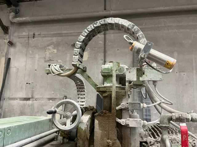 Pater brugzaagmachine - afbeelding 8 van  16