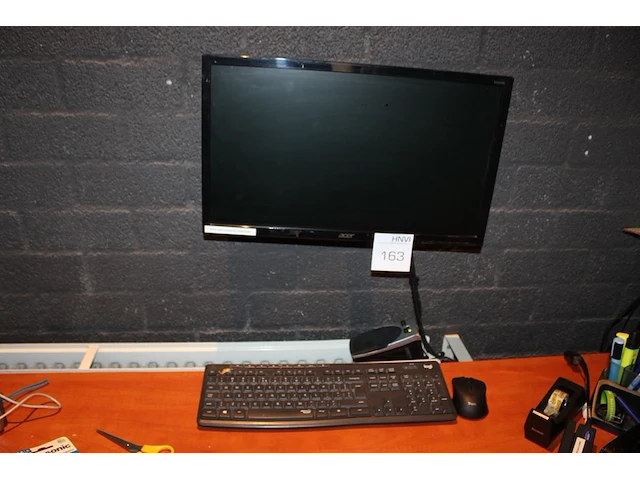Pc acer i5 met 22 inch monitor, speakers, toetsenbord en muis. - afbeelding 1 van  2