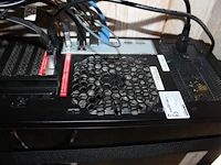 Pc-opstelling bestaande uit game pc medion md 34524 erazer p67066 mt39 met twee monitoren lg 24 inch, toets... - afbeelding 3 van  3