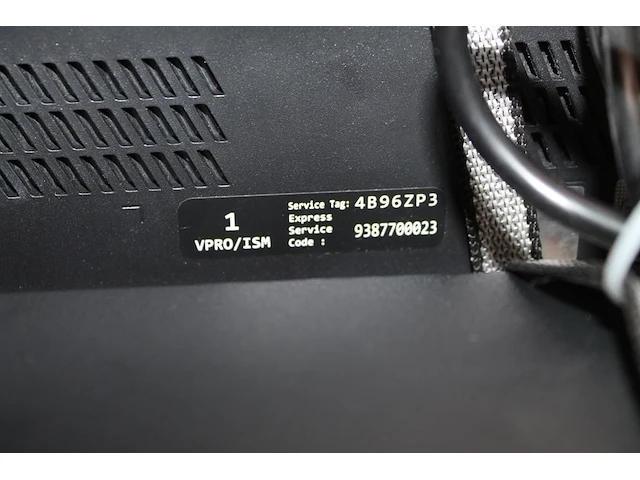 Pc-opstelling bestaande uit pc dell vpro precision 3240 met monitor lg 24 inch, toetsenbord en muis. servic... - afbeelding 3 van  3