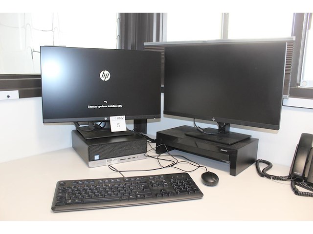 Pc opstelling hp prodesk 8gb ram, 256gb opslag, 128mb grafische kaart, intel i5-8500 cpu 3ghz, incl. hp 24 ... - afbeelding 1 van  3
