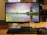 Pc opstelling lenovo legion i7-8700 cpu, 16 gb ram geheugen en 2tb harde schijf met een 23 inch lg monitor ... - afbeelding 1 van  4