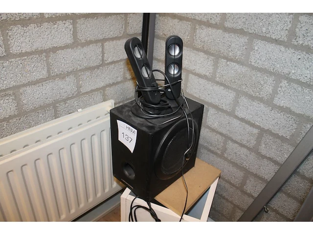 Pc-speakers conceptronic met subwoofer. afmeting 16 x 23 x 24 cm. - afbeelding 1 van  1