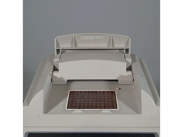 Pcr systeem, ab, pcr system 9700 - afbeelding 9 van  12