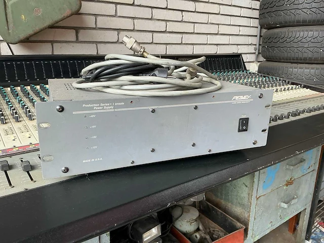 Peavey amr production series 1600 analoge mengtafel - afbeelding 5 van  17