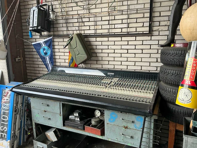 Peavey amr production series 1600 analoge mengtafel - afbeelding 12 van  17