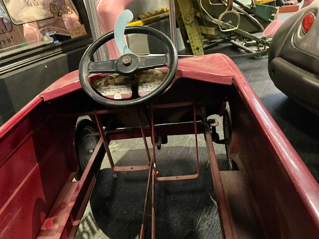 Pedalcar renault dauphine - afbeelding 6 van  7