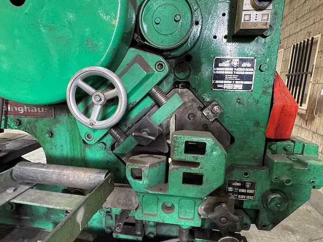 Peddinghaus 210a/13 gecombineerde profielstaalschaar met pons, vlakstaalschaar, staafstaalschaar, profielstaalschaar, en uitklinkapparaat - afbeelding 7 van  15