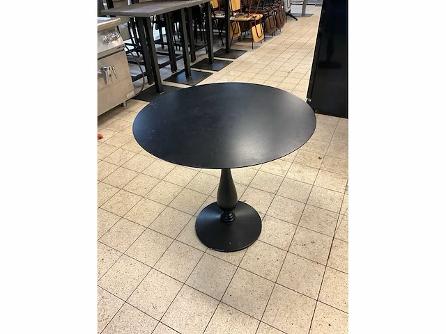 Pedrali tonda 4150 restauranttafel (10x) - afbeelding 2 van  9