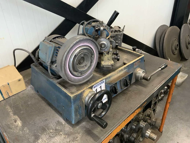 Peg - rv 2000 - kleppenslijpmachine - afbeelding 1 van  9