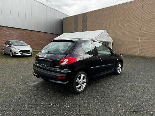 Pegeot - 206+ - 1.4 - duits - 2009 - afbeelding 4 van  10