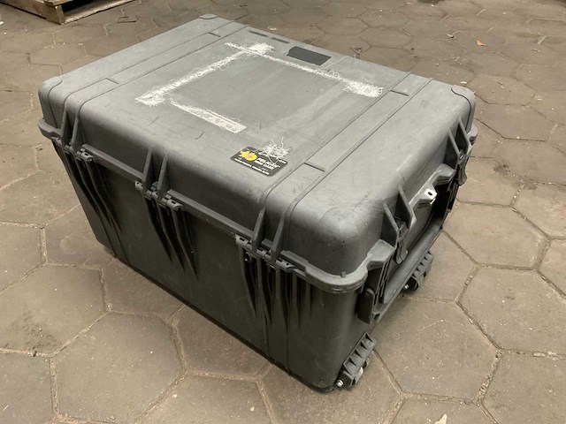 Pelican 1660 transportkist - afbeelding 2 van  6