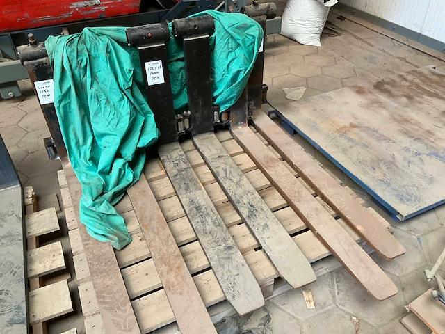 Pen heftruck vorken - afbeelding 1 van  4