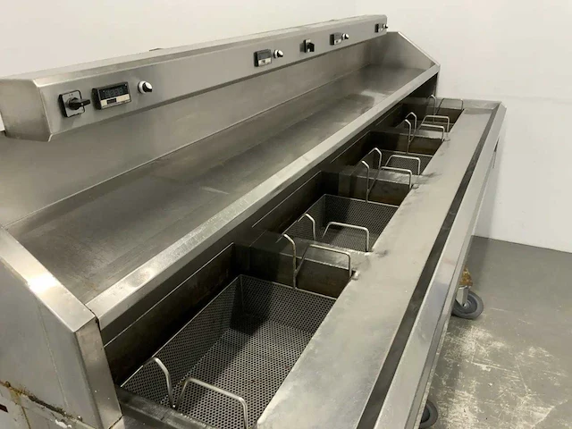 Perfecta - summum special e 4 pans - 4-pans productiekeuken friteusewand - afbeelding 10 van  14