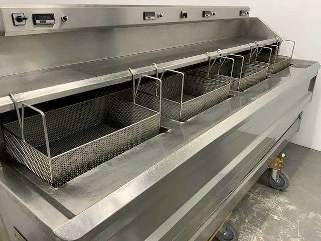 Perfecta - summum special e 4 pans - 4-pans productiekeuken friteusewand - afbeelding 2 van  14