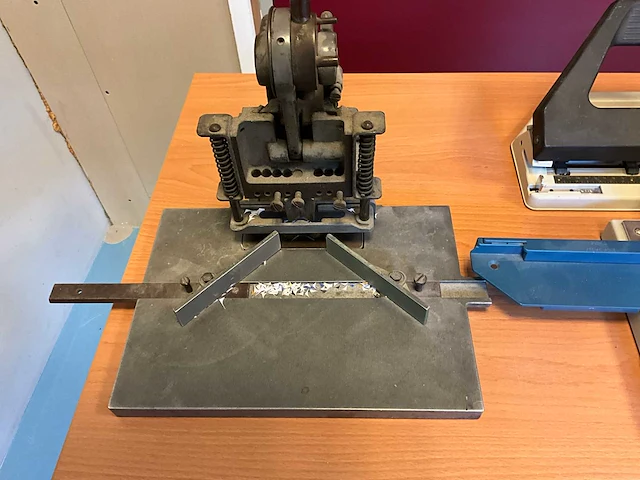 Perforator (5x) - afbeelding 7 van  7