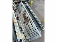 Peri up stalen steigertrap (13x) - afbeelding 6 van  9