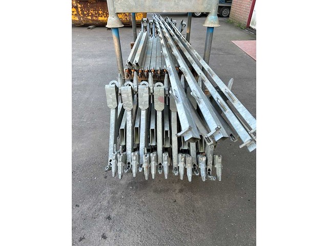 Peri-up stalen steigertrap (13x) - afbeelding 4 van  9