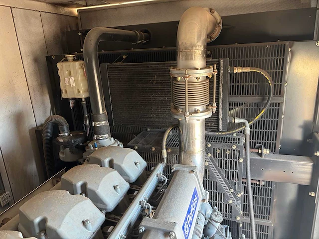 Perkins - 1100kva - 2023 - aggregaat - afbeelding 13 van  15