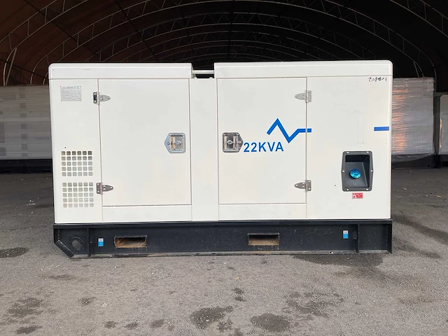 Perkins beinei 4m18 - new / unused - silent generator - 22 kva - afbeelding 1 van  11