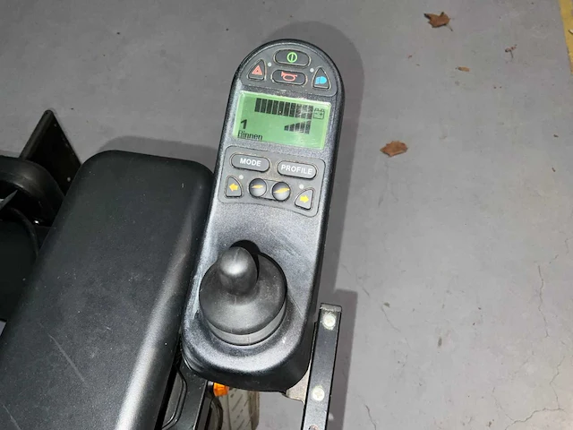 Permobil elektrische rolstoel - afbeelding 4 van  12