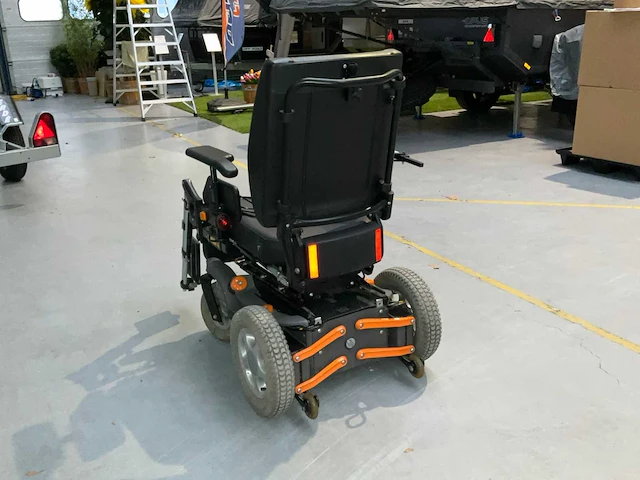 Permobil elektrische rolstoel - afbeelding 10 van  12
