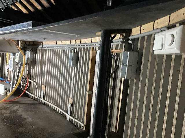 Peroni mobiele bar met hydraulisch dak - afbeelding 8 van  22