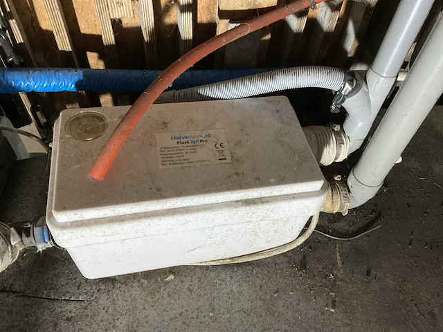 Peroni mobiele bar met hydraulisch dak - afbeelding 11 van  22