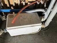 Peroni mobiele bar met hydraulisch dak - afbeelding 11 van  22