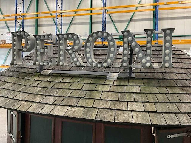 Peroni mobiele bar met hydraulisch dak - afbeelding 16 van  22