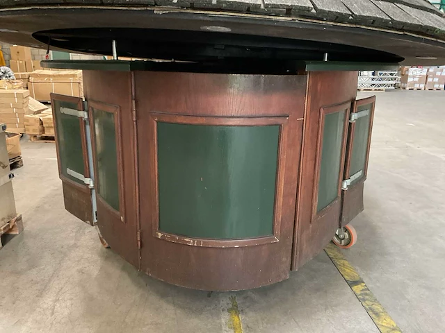 Peroni mobiele bar met hydraulisch dak - afbeelding 18 van  22