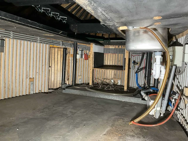 Peroni mobiele bar met hydraulisch dak - afbeelding 20 van  22