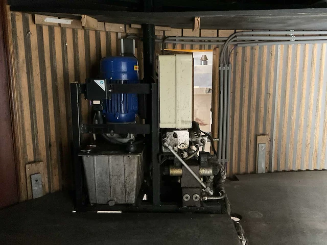 Peroni mobiele bar met hydraulisch dak - afbeelding 21 van  22
