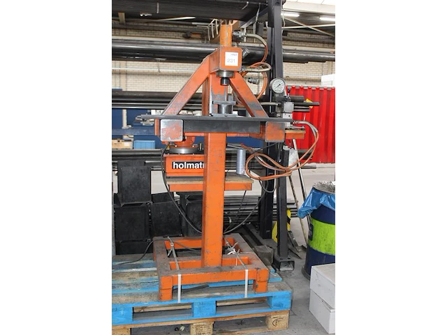 Pers holmatro. bouwjaar 2005. max 10 ton. - afbeelding 2 van  4
