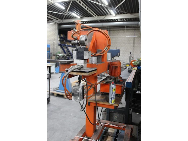 Pers holmatro. bouwjaar 2005. max 10 ton. - afbeelding 3 van  4