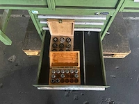 Perschman werkbank met inhoud - afbeelding 6 van  17