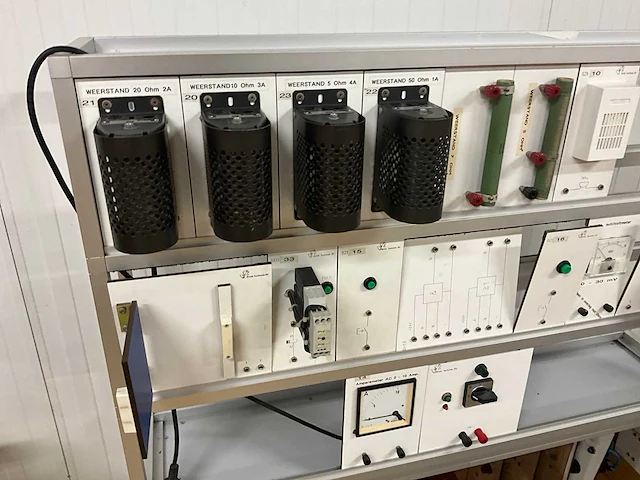 Perslucht & elektra onderdelen display - afbeelding 6 van  8