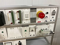 Perslucht & elektra onderdelen display - afbeelding 7 van  8