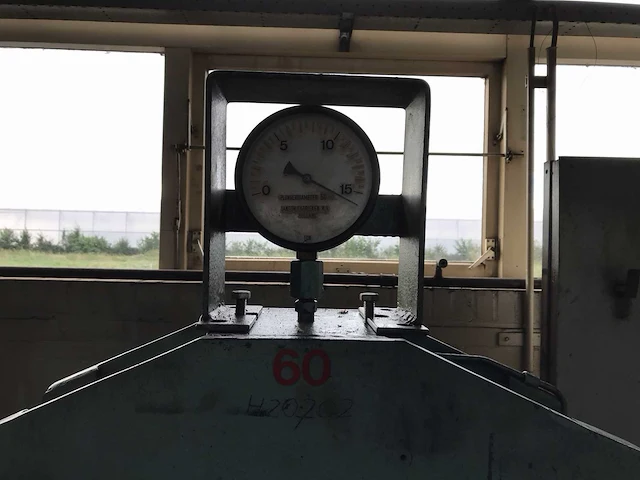 Persmachine - afbeelding 6 van  6