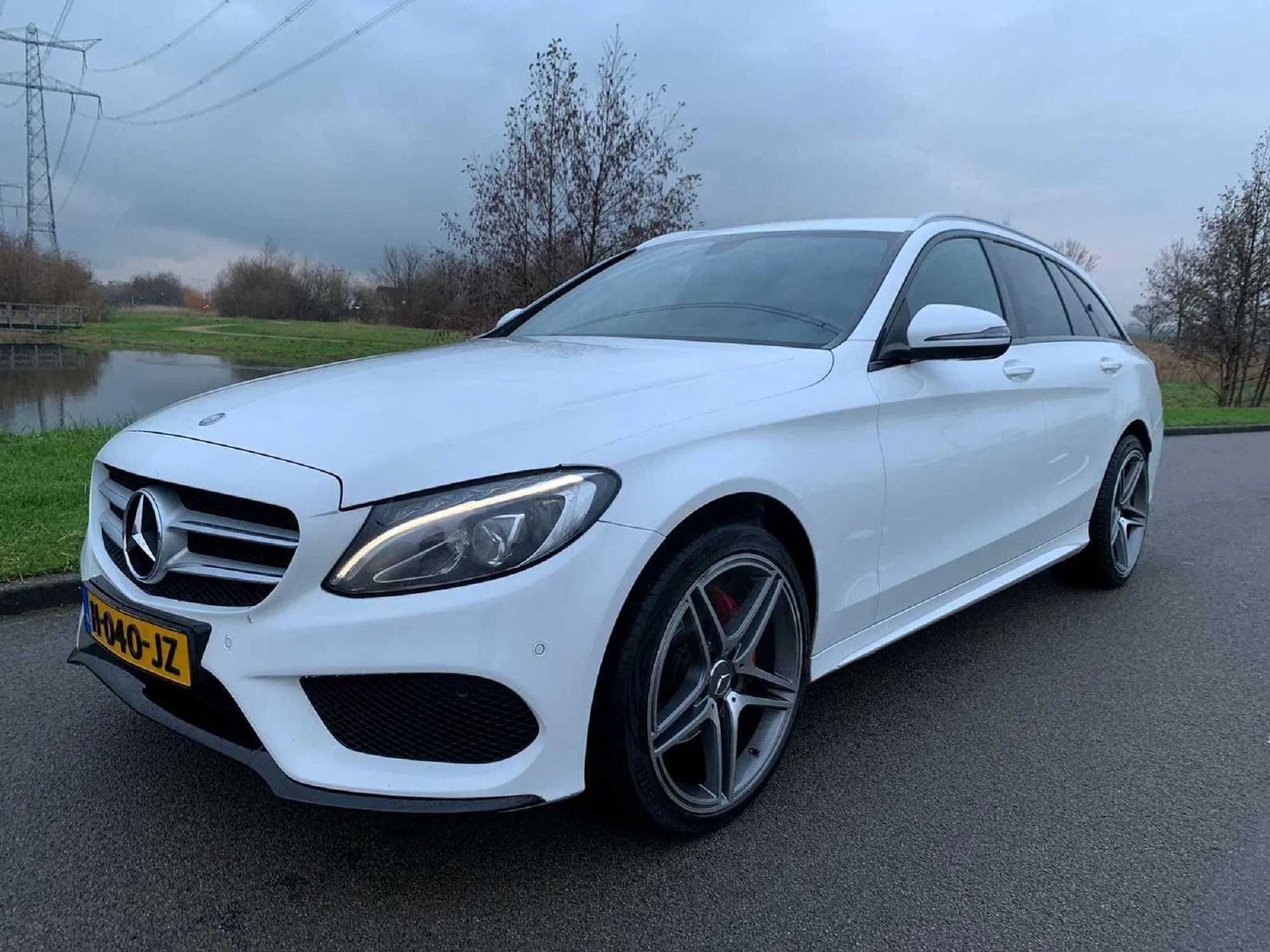 Personen- en bedrijfsauto’s in spijkenisse