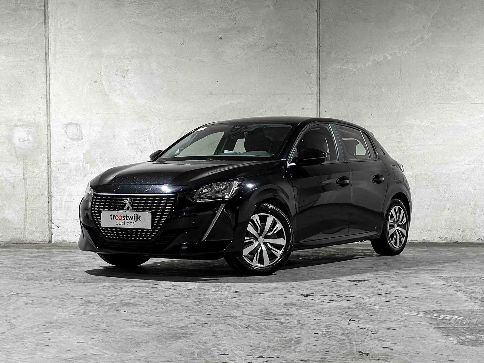 Personen- en bedrijfsauto's te tiel