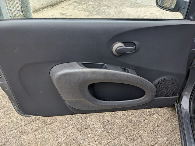 Personen auto nissan, micra, bouwjaar 2004 - afbeelding 2 van  34