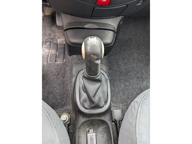 Personen auto nissan, micra, bouwjaar 2004 - afbeelding 7 van  34
