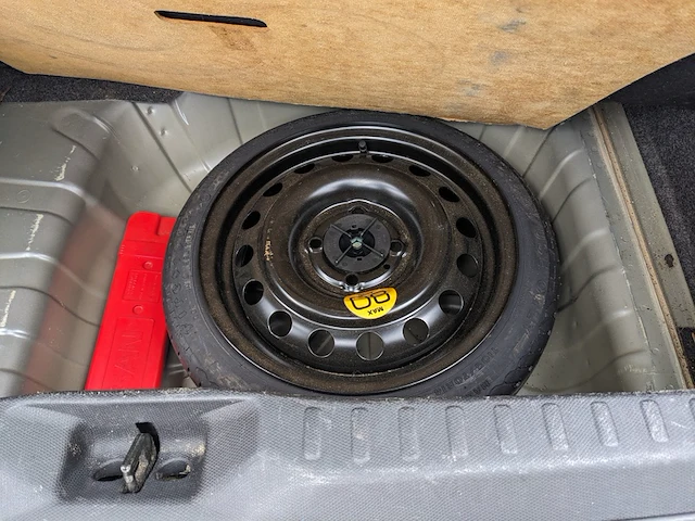 Personen auto nissan, micra, bouwjaar 2004 - afbeelding 9 van  34