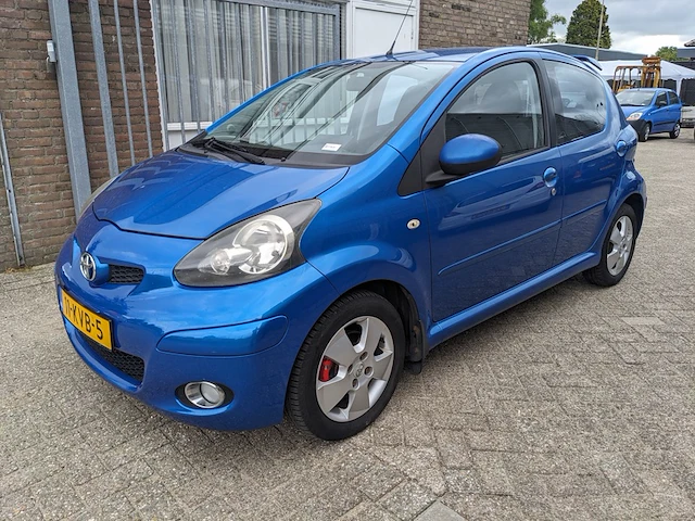 Personen auto toyota, aygo, bouwjaar 2010 - afbeelding 1 van  35