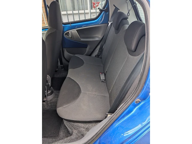 Personen auto toyota, aygo, bouwjaar 2010 - afbeelding 13 van  35