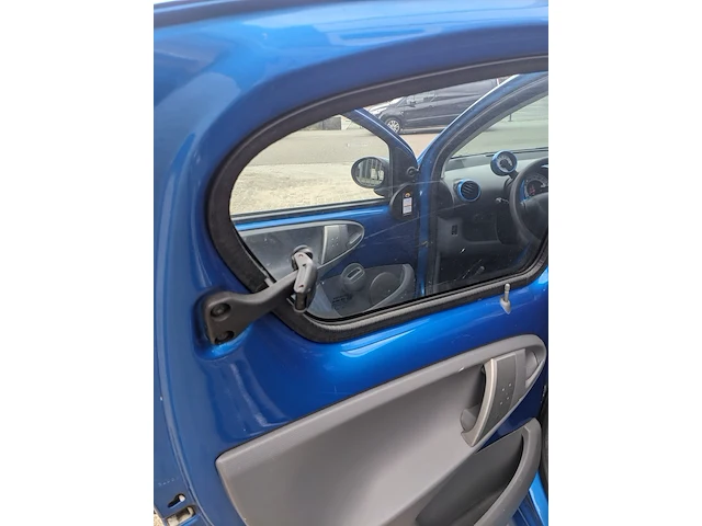 Personen auto toyota, aygo, bouwjaar 2010 - afbeelding 14 van  35