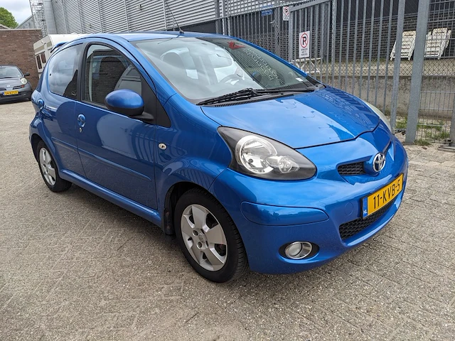 Personen auto toyota, aygo, bouwjaar 2010 - afbeelding 23 van  35